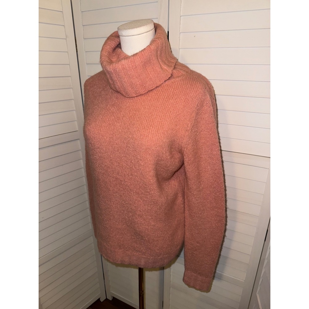 Tyler Boe Coral Pink Fuzzy Turtleneck Sweater Dragonfly Detail Size Small - Picture 4 of 7